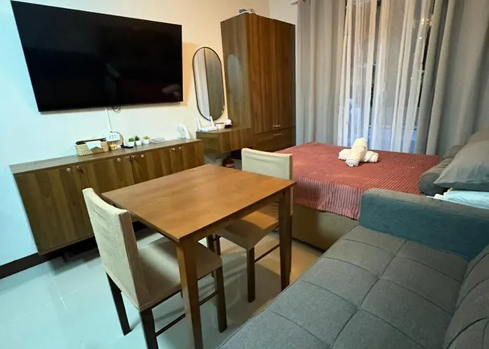 Apartment Lbs -ground Floor Saekyung Marigondon Phase 3